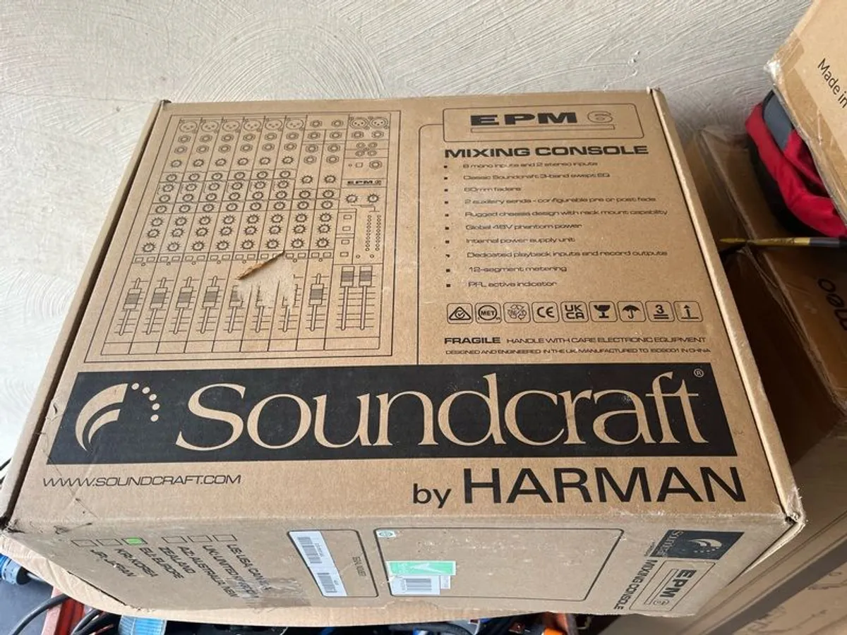 Soundcraft EPM6 mixing desk (as New) - Image 4