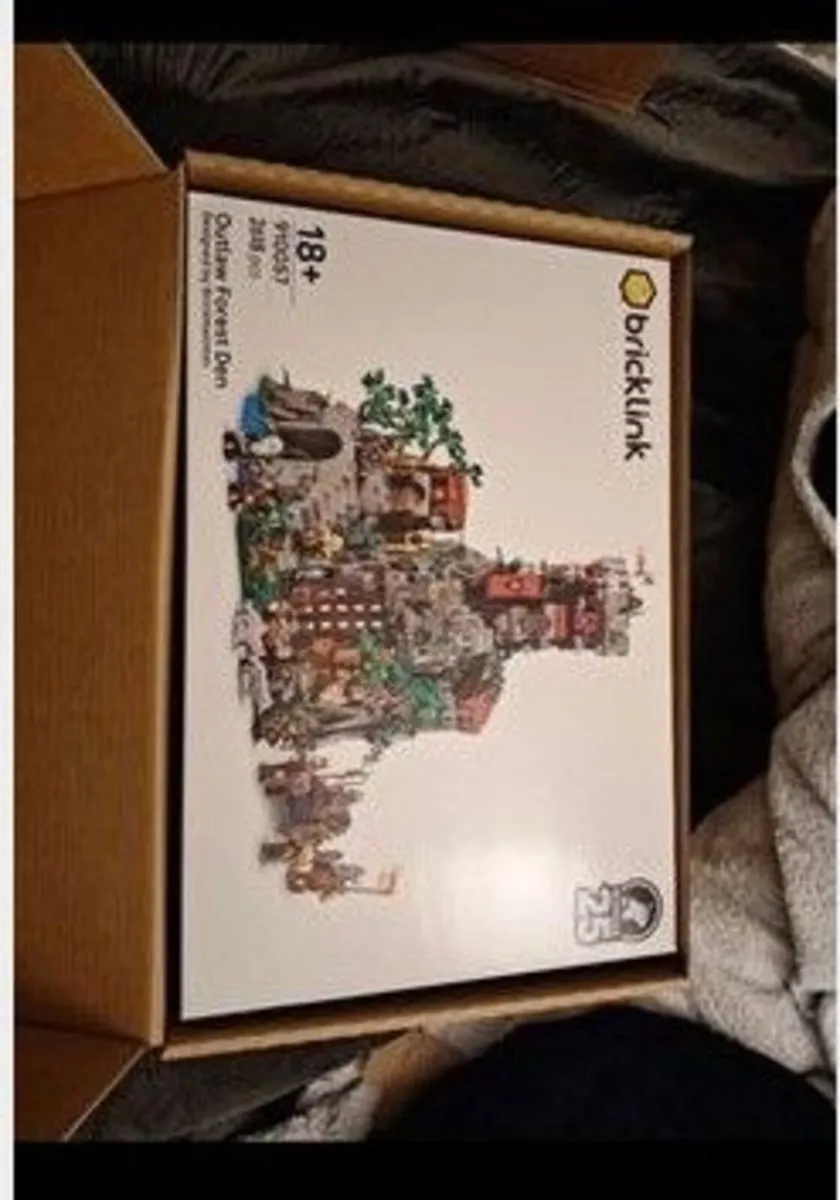 LEGO Outlaw Forest Den (910057)