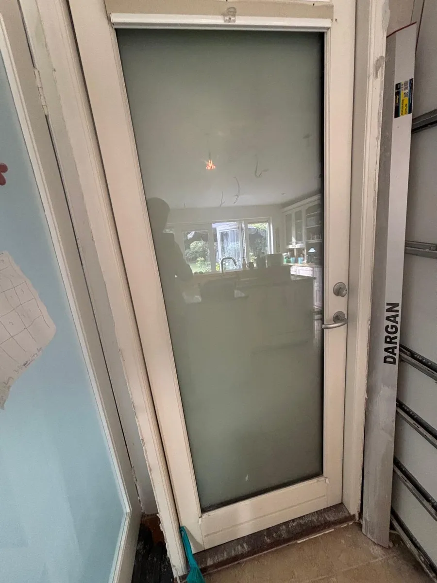 External glass door - Image 2