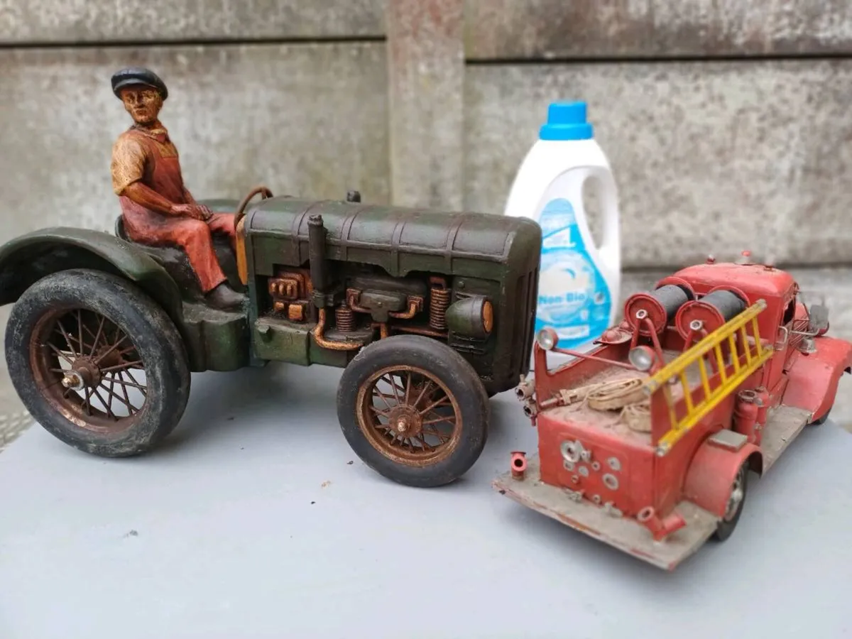 Large Vintage Tractor & Fire Engine - Image 2