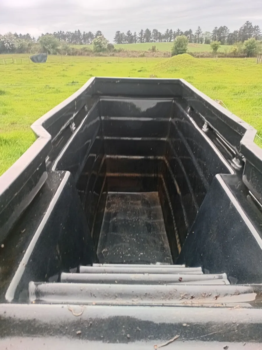 Sheep dipping tank - Image 1