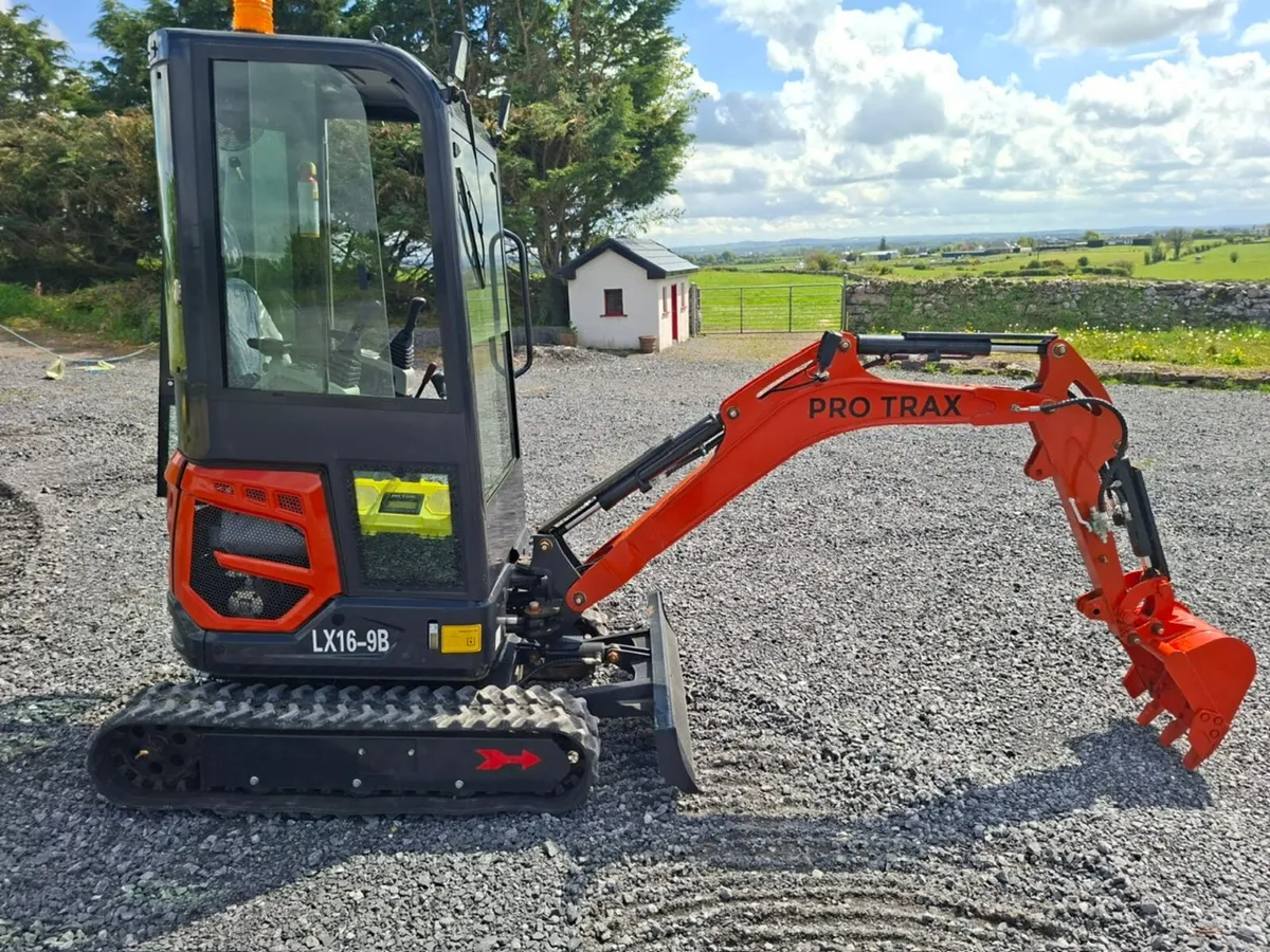 Kubota 1.6 Tonne Pro Trax - Image 2