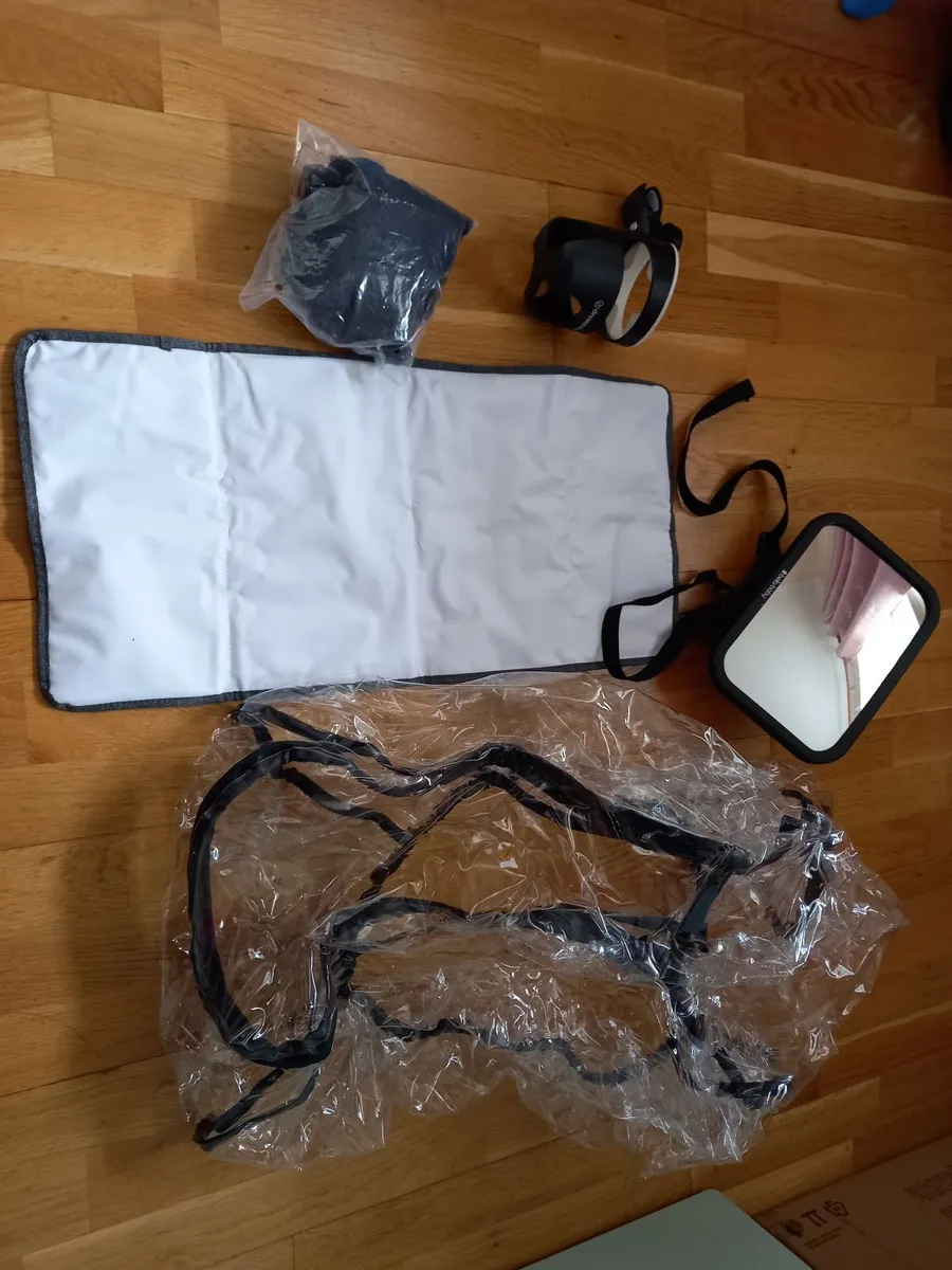Venicci upline pram system - Image 4