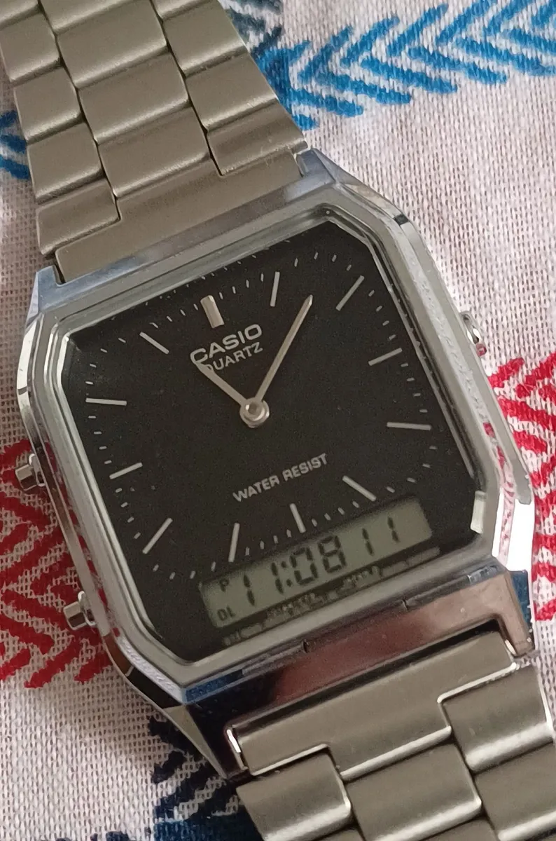 Casio Retro Style Unisex Watch - Image 1
