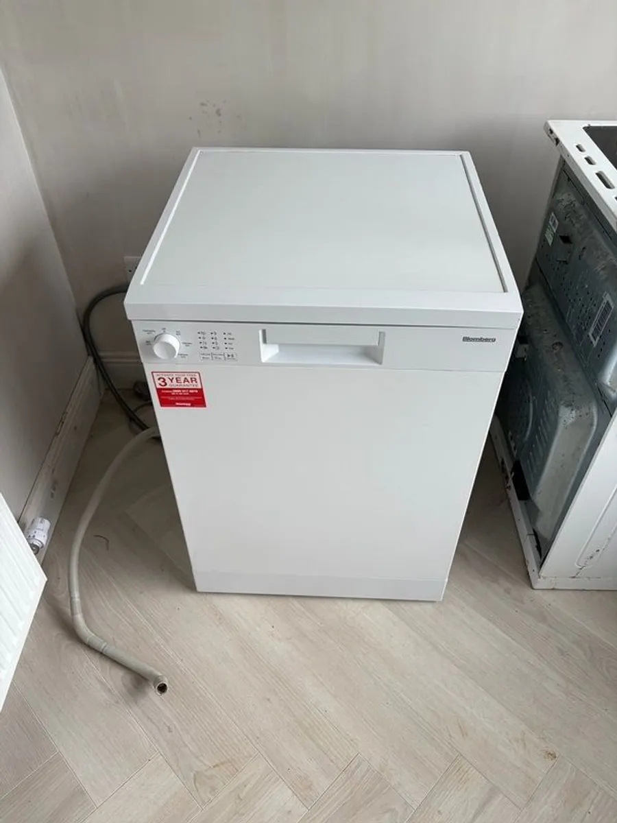 Dishwasher - Image 2