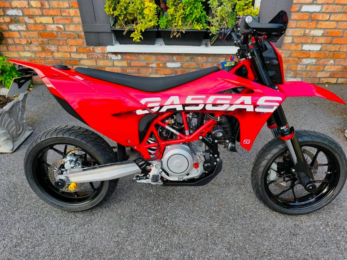 GASGAS 700 SM 2023 - Image 3