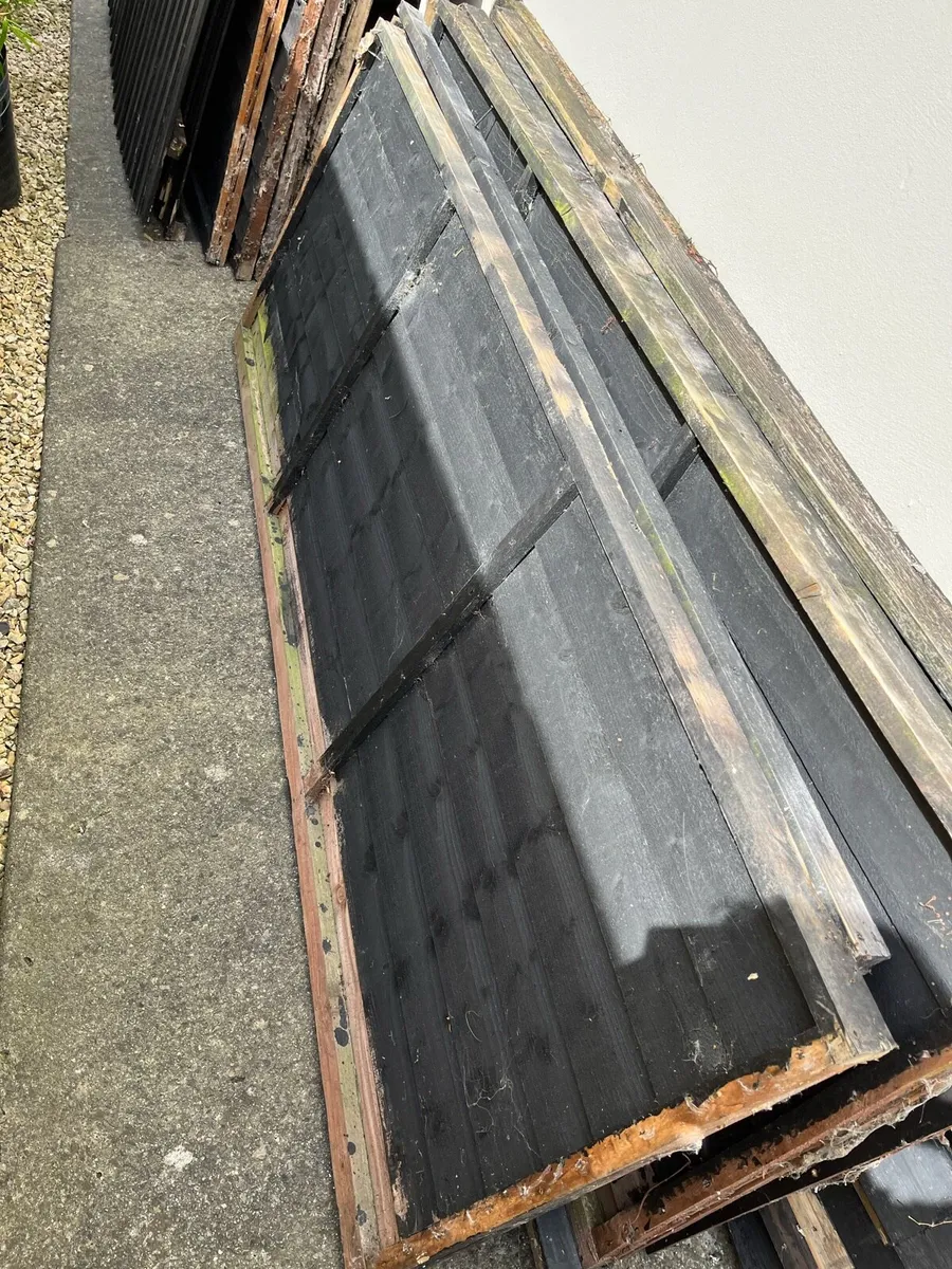 Free wooden fence panels - Image 2