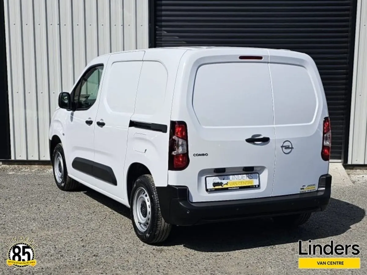 Opel Combo MWB 261 5 YEAR WARRANTY - Image 3