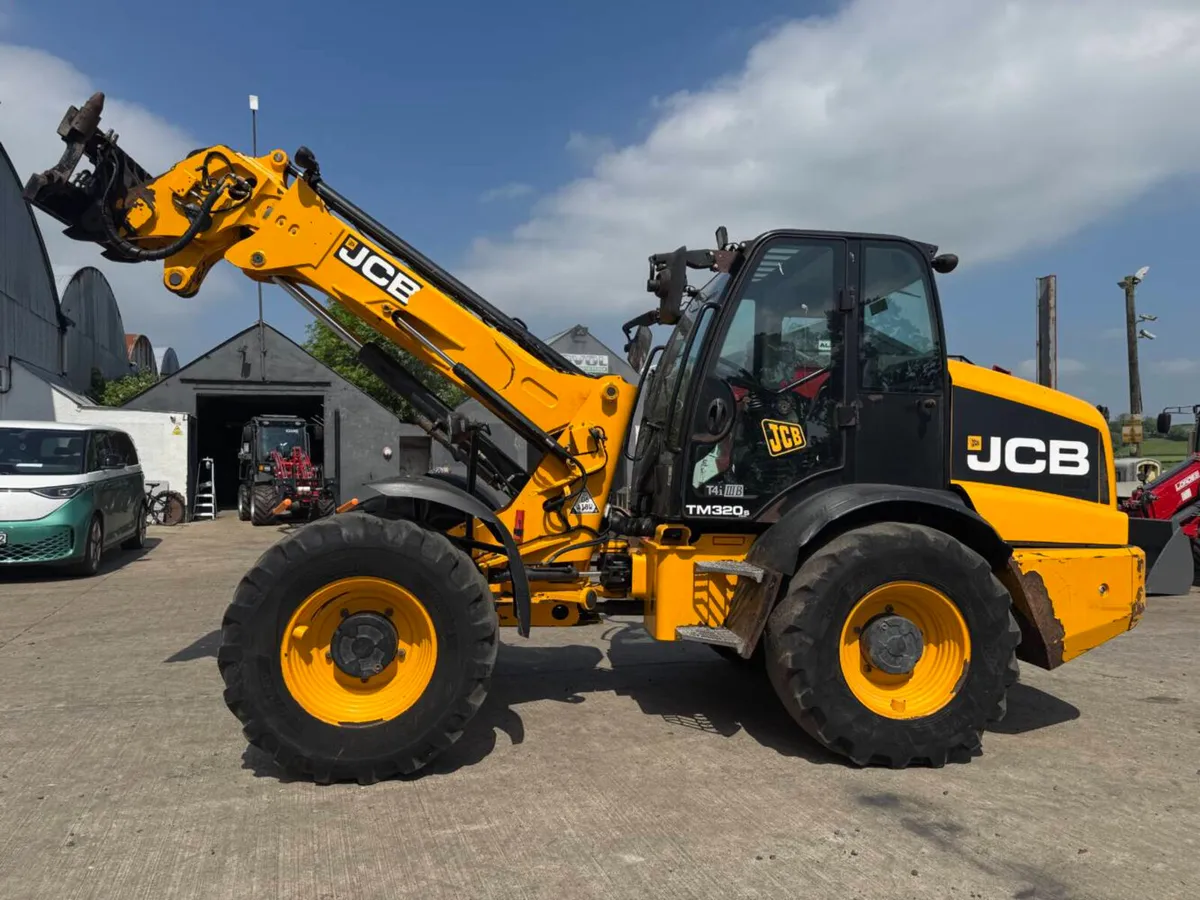 2014 JCB 320 S - Image 2