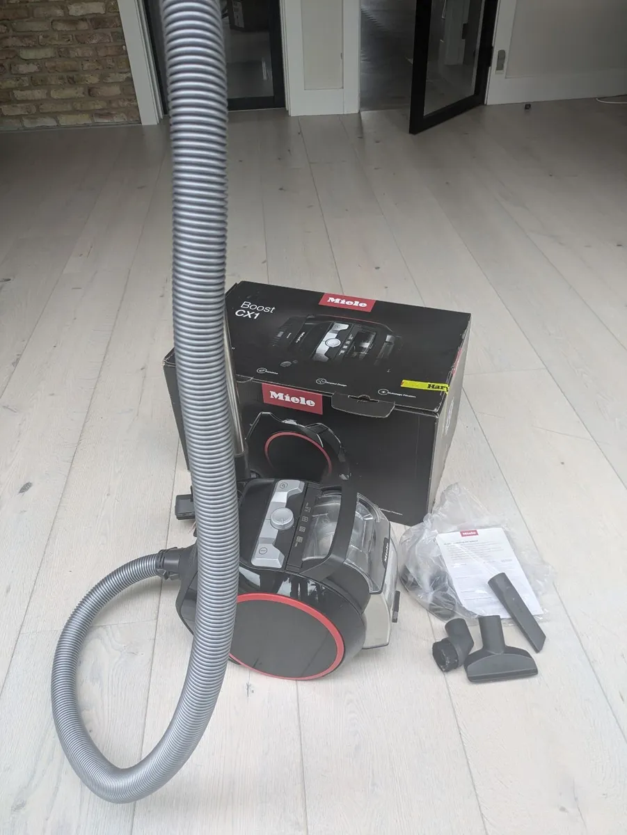 Miele bagless vacuum boost CX1 - Image 3