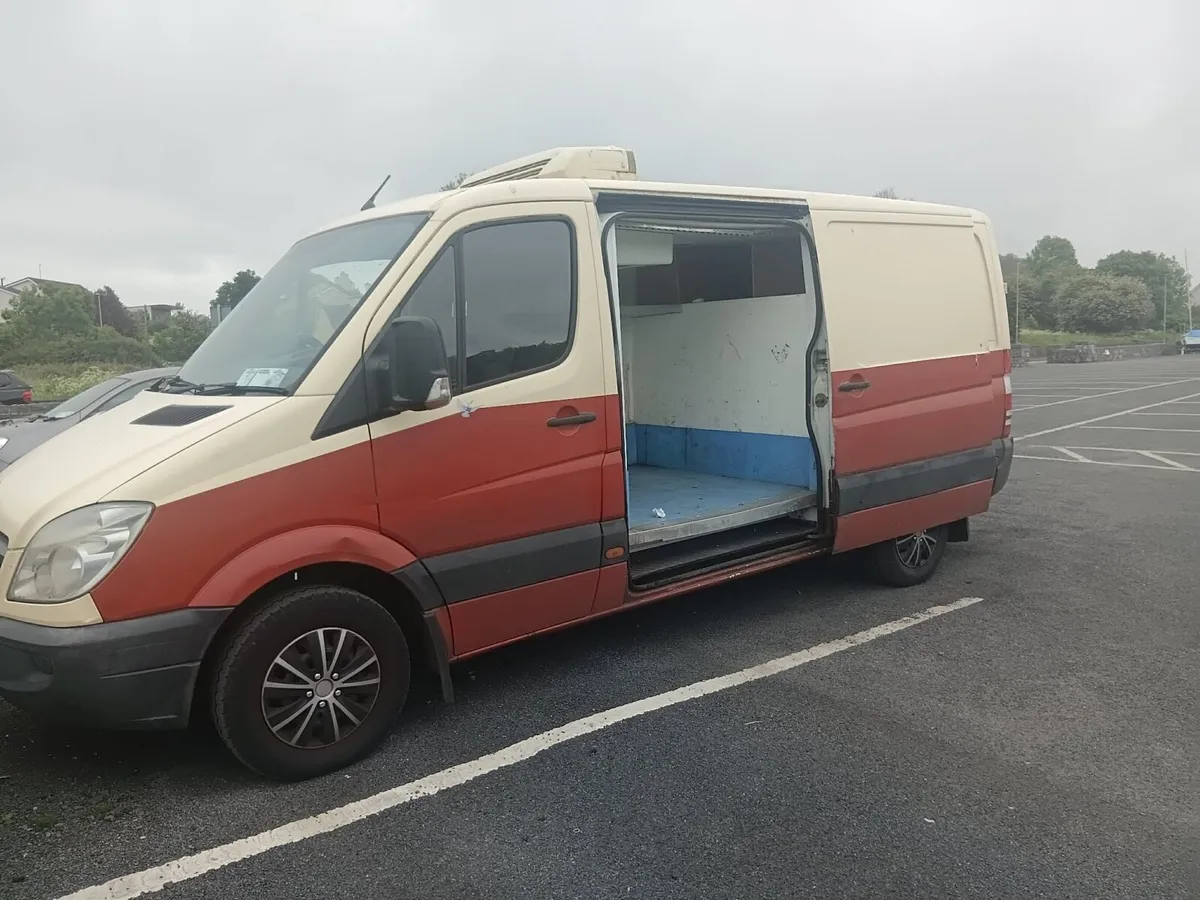 2008 Mercedes Sprinter LWB - Image 4