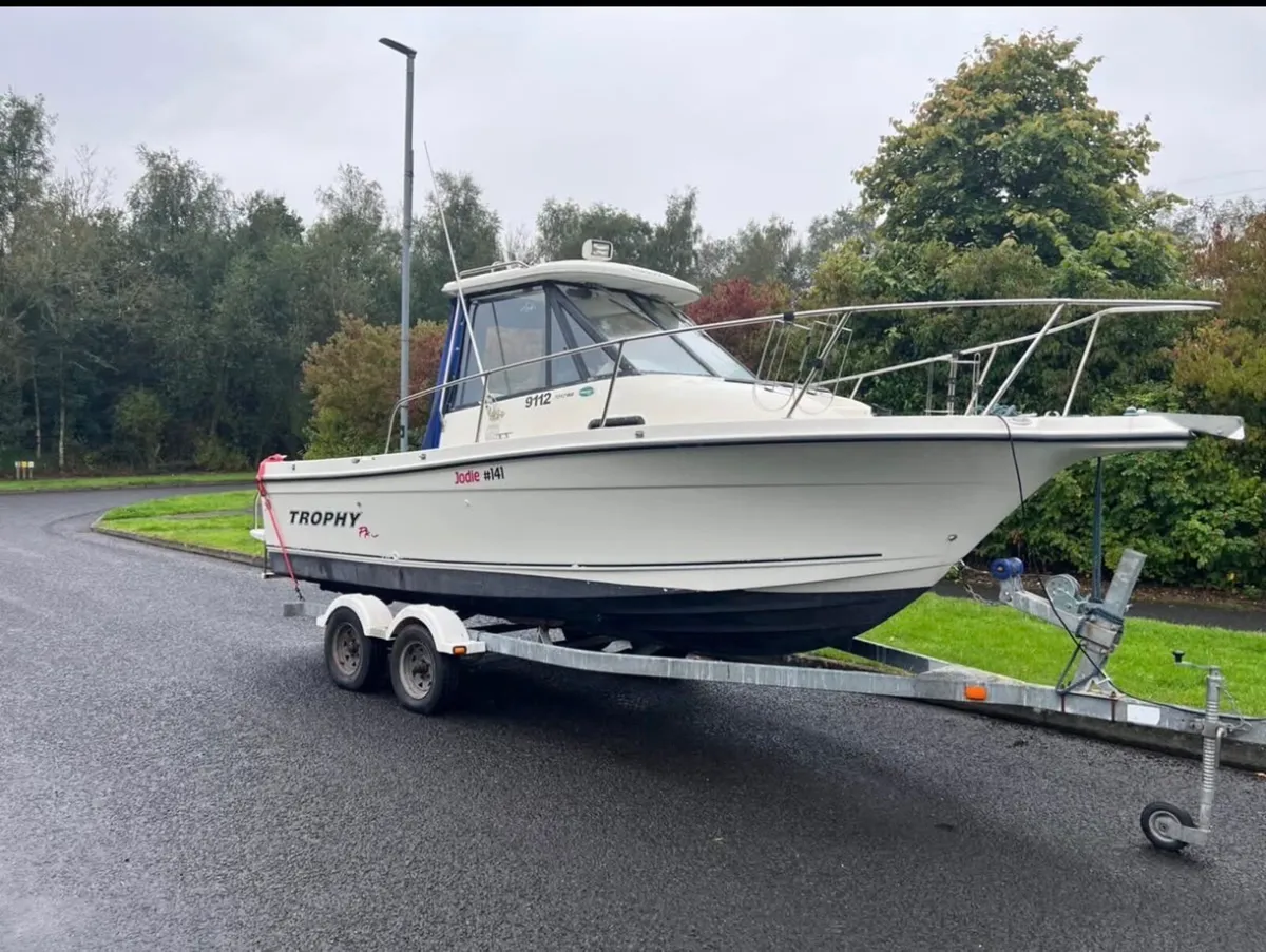 2005 Bayliner Trophy 2052 WA - Image 1