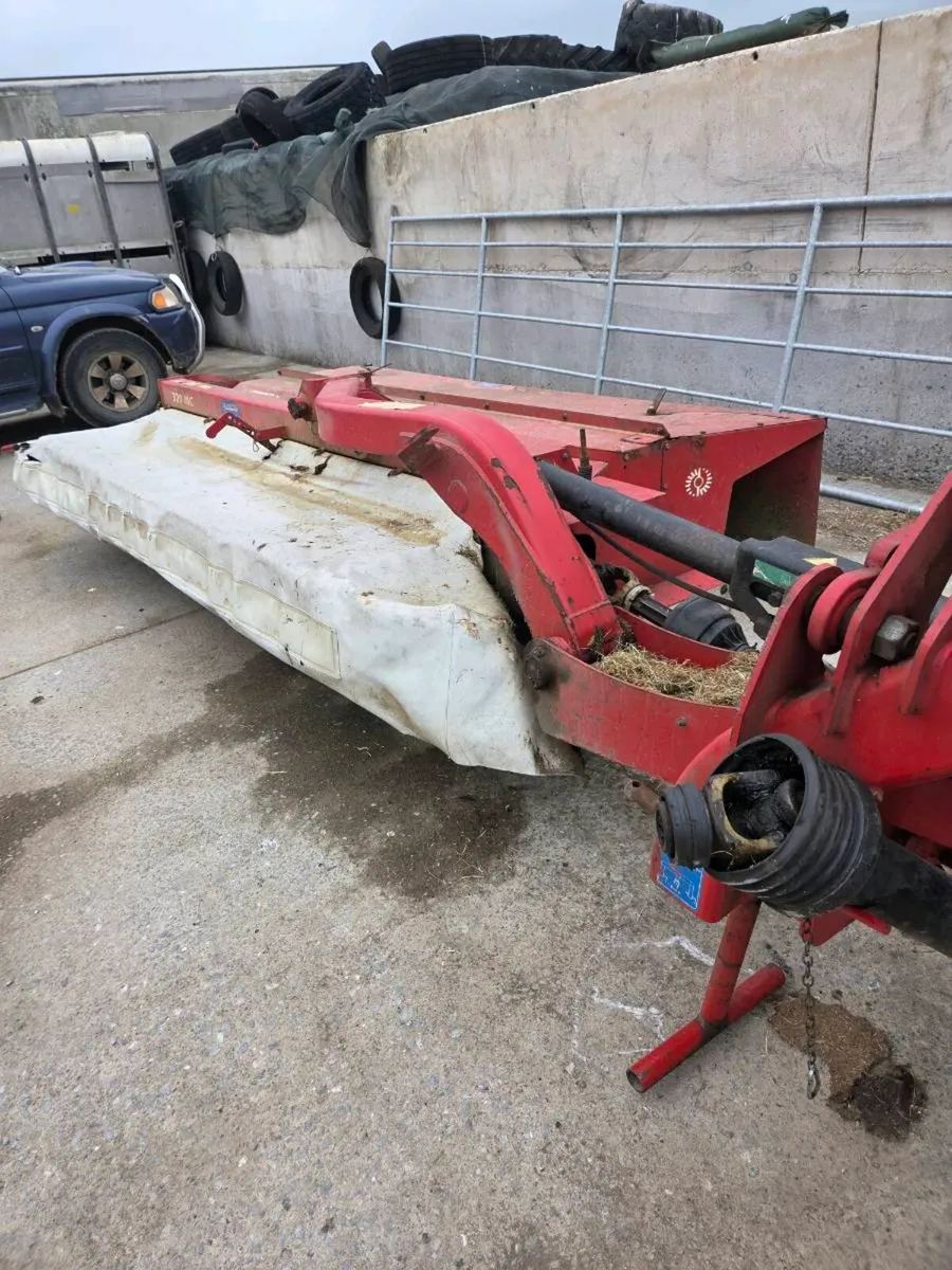 Lely 320 mower conditioner - Image 1