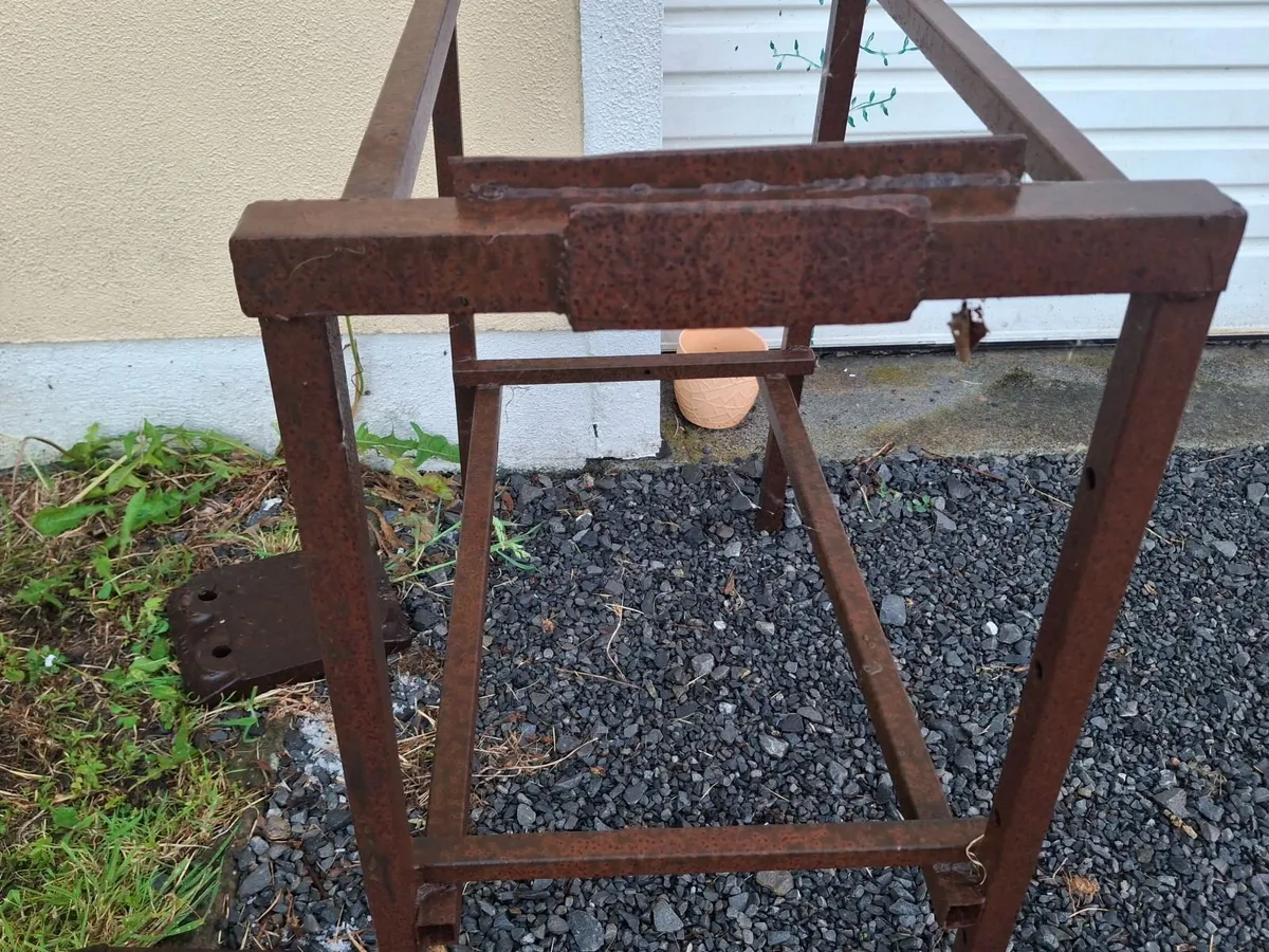 Heavy-Duty Solid Steel Stand – Multipurpose... - Image 4