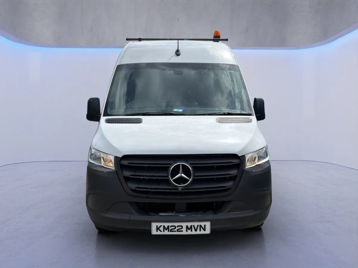 2022 Mercedes-Benz Sprinter 315 RWD - Image 2