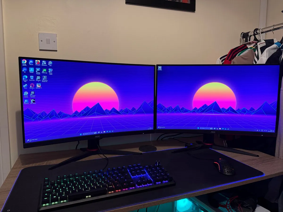 Full Gaming PC Setup - Image 1