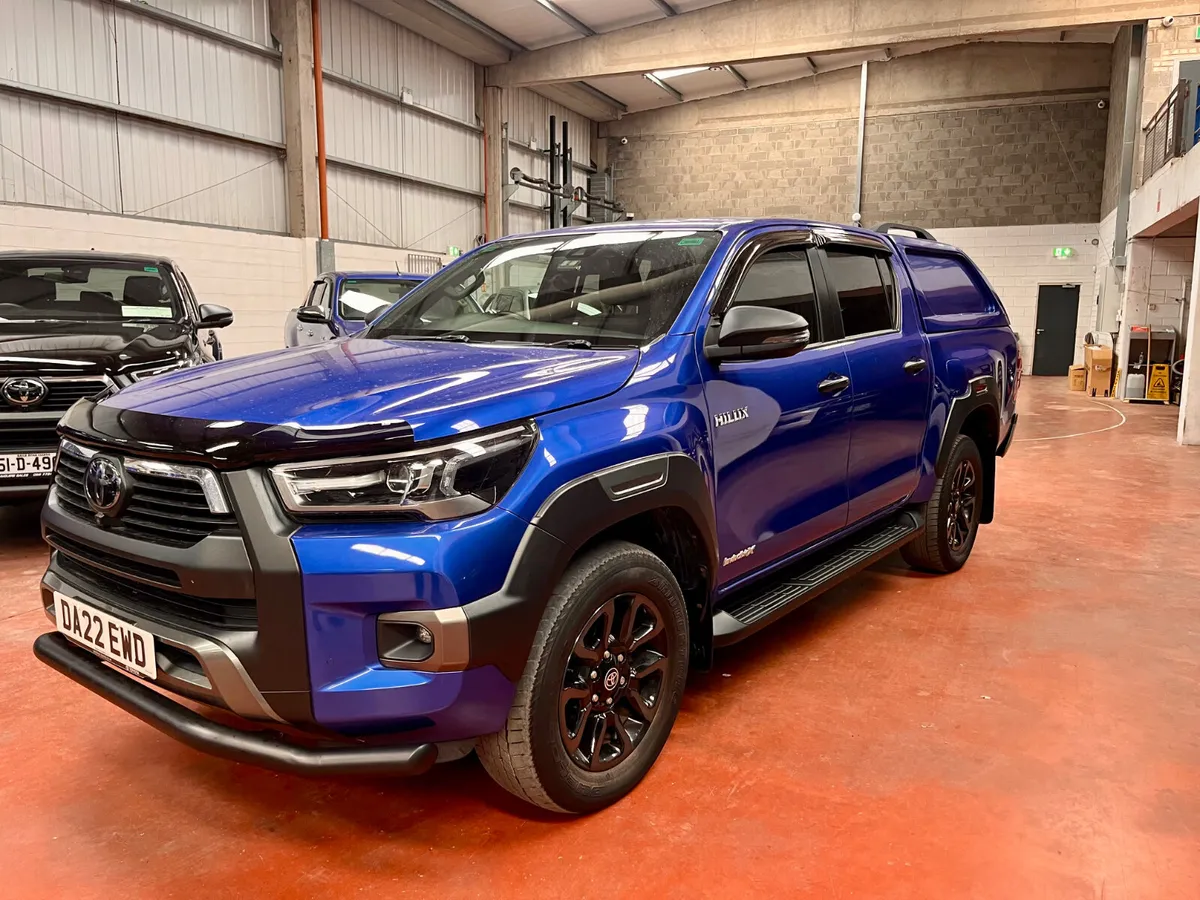 2022 Toyota Hilux 2.8 Invincible X Auto - Image 1