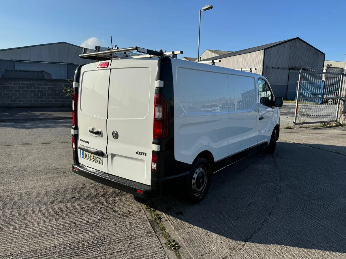 Van Vauxhall Vivaro - Image 3