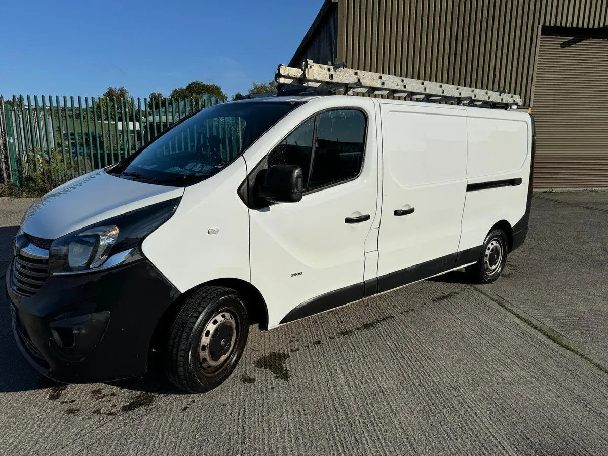 Van Vauxhall Vivaro - Image 1