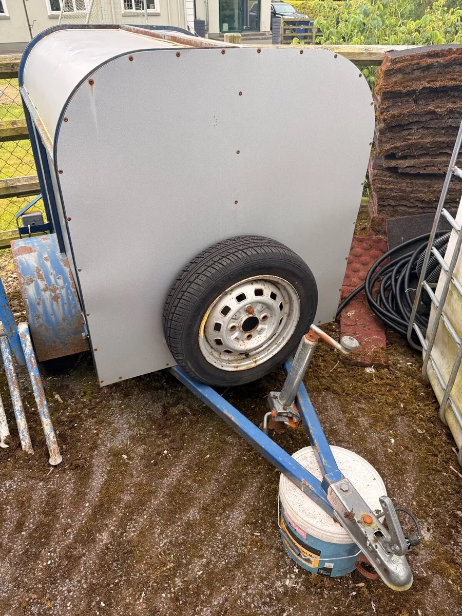 Dog Trailer - Image 2