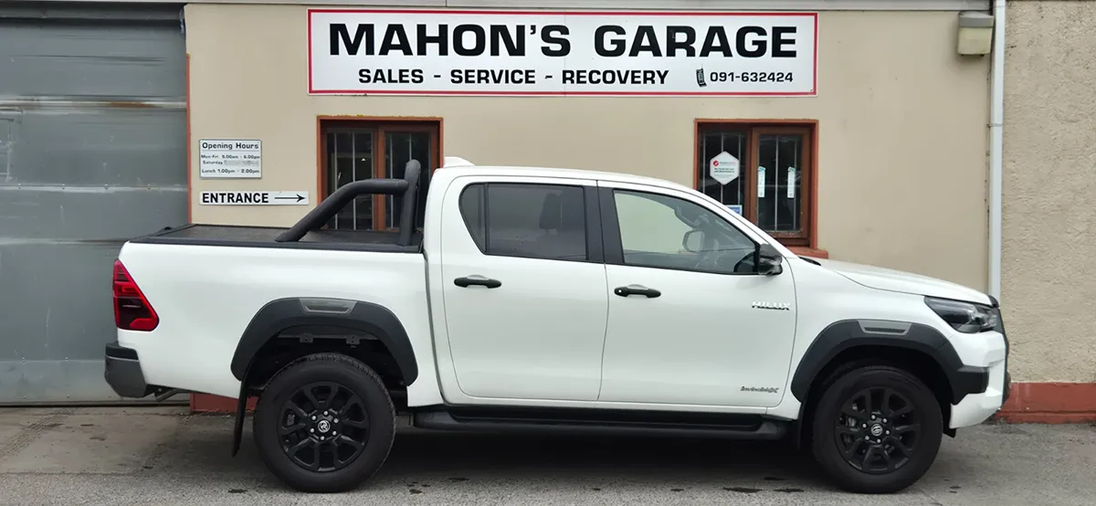 New Toyota Hilux Auto Invincible X  Price Plus Vat - Image 2