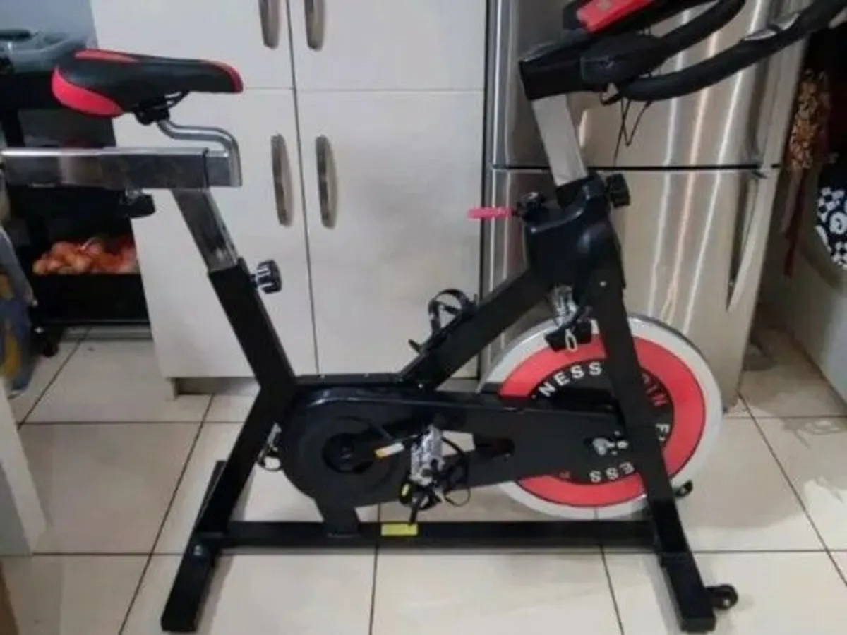 S-5000 Commercial Exercise Bike - Image 1