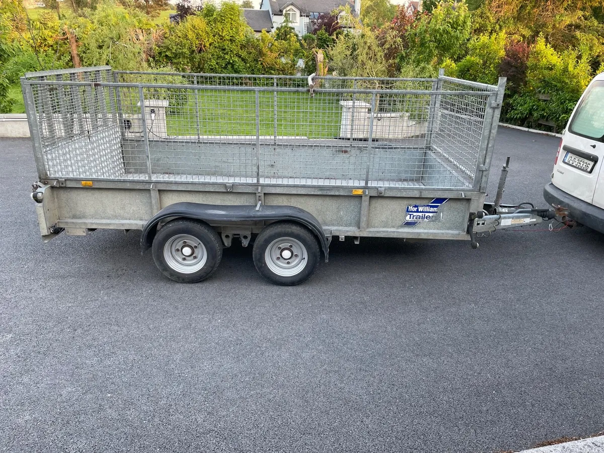 Trailer - Image 1