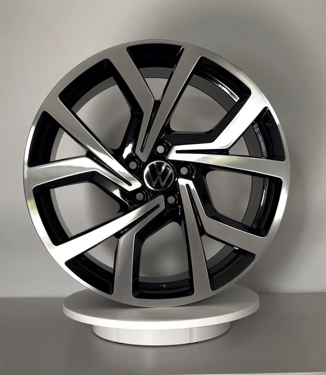 GTD golf alloys 19 inch GENUINE - Image 1
