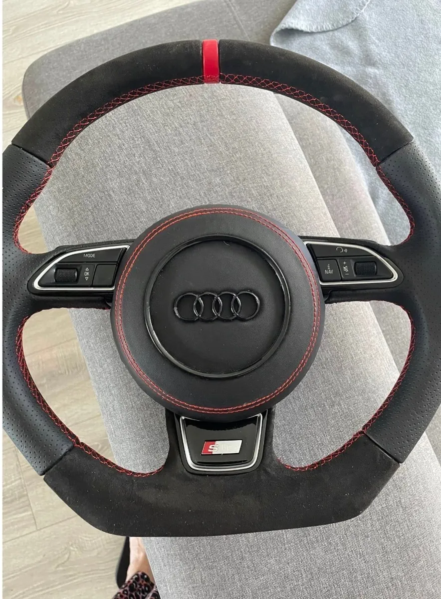 Steering wheel - Image 1