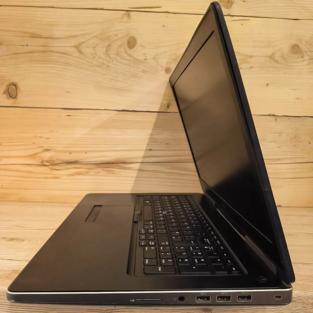 17.3" / Core i7 / Nvidia 6Gb / 32GB RAM / Warranty - Image 3