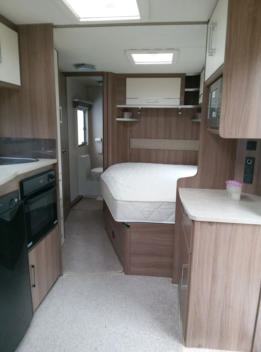 Venus 540 caravan - Image 3