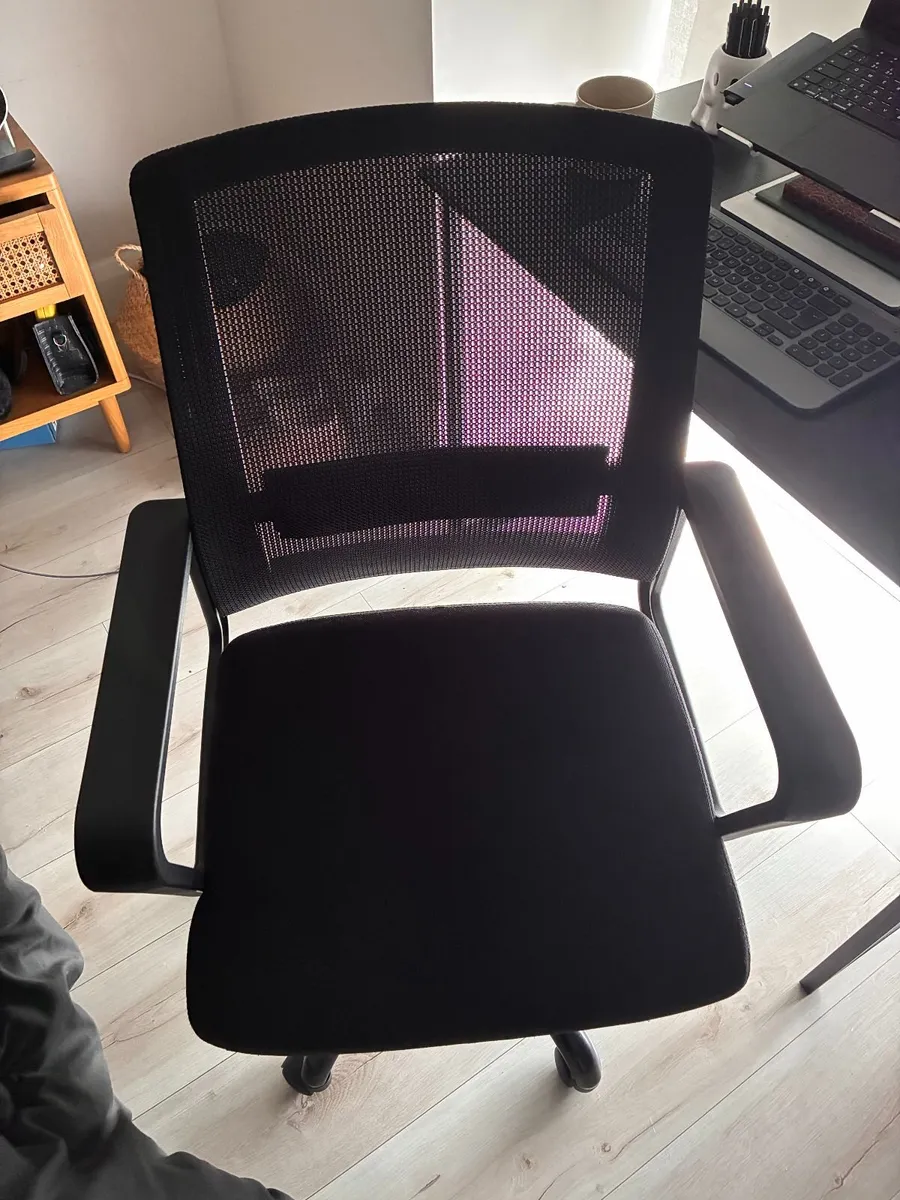 Office Chair - Image 1