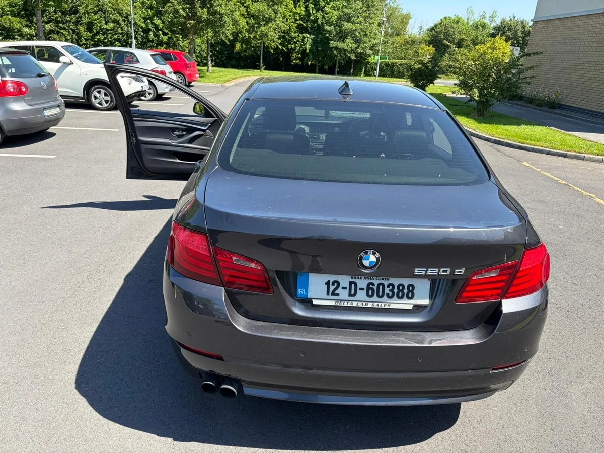 2012 BMW 5 series 520d se - Image 3