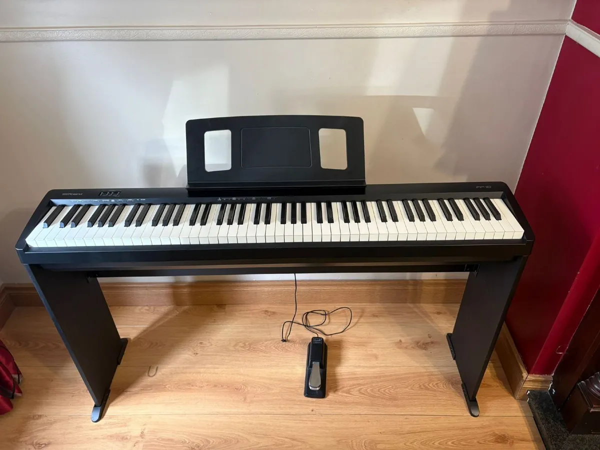 Roland FP-10 Digital Piano Bundle - Image 4