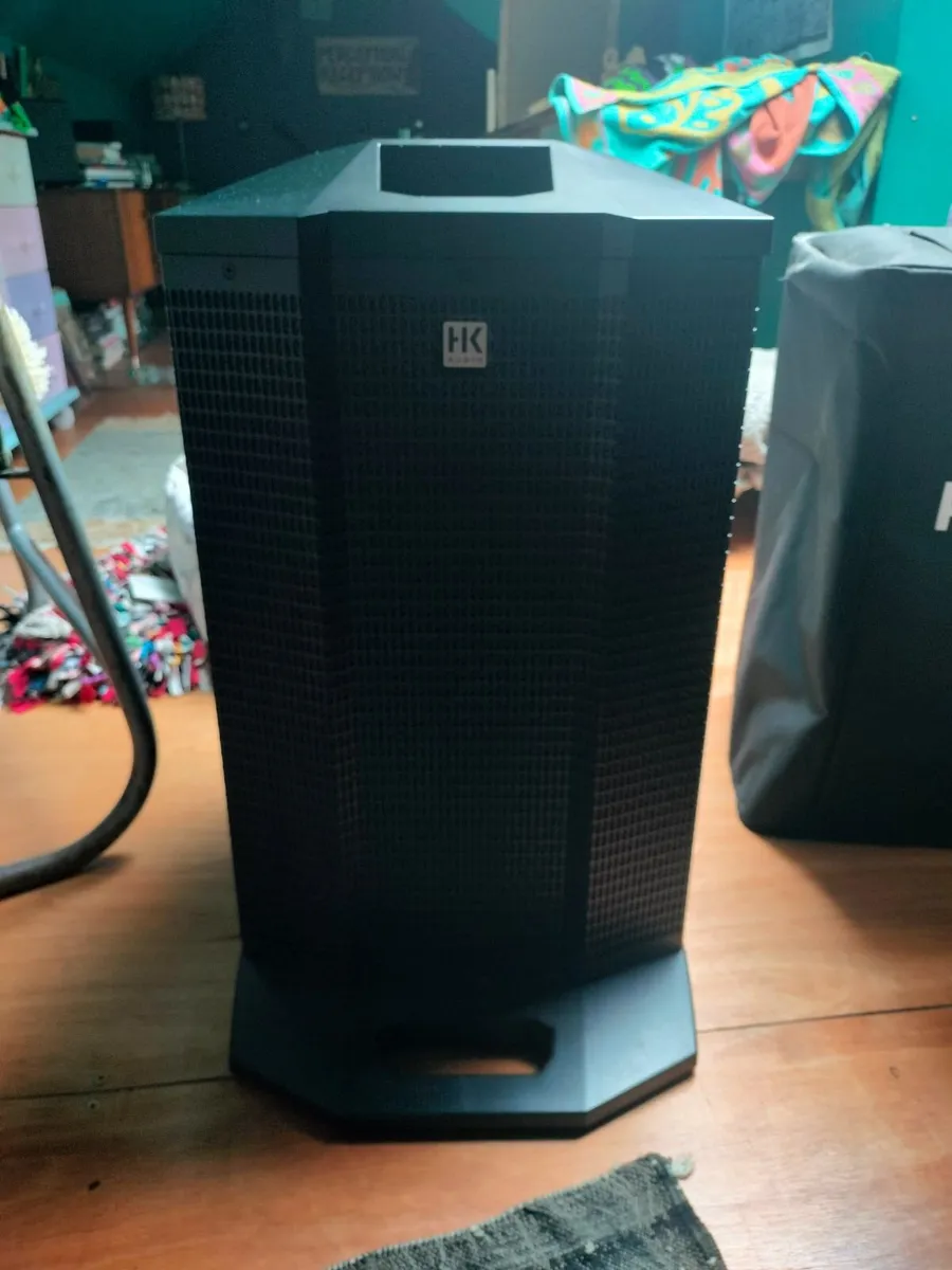 Hk audio column speaker - Image 1