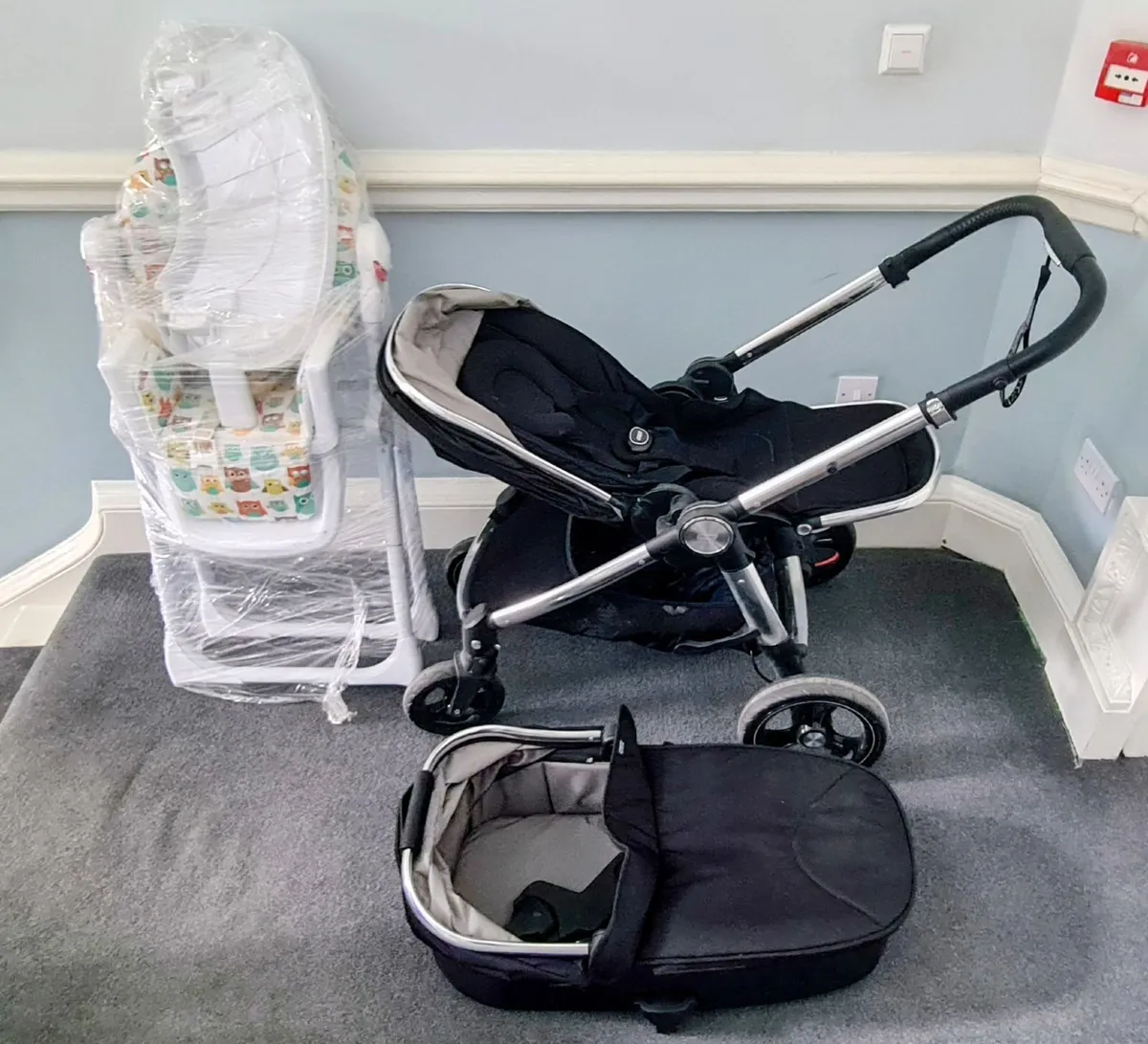 Mamas and Papas Ocarro  Pushchair and Cot - Image 1