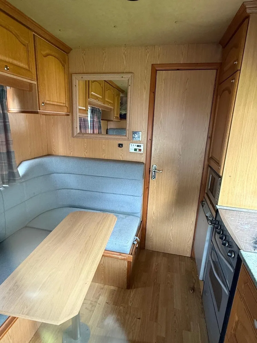 Horse lorry - Image 2
