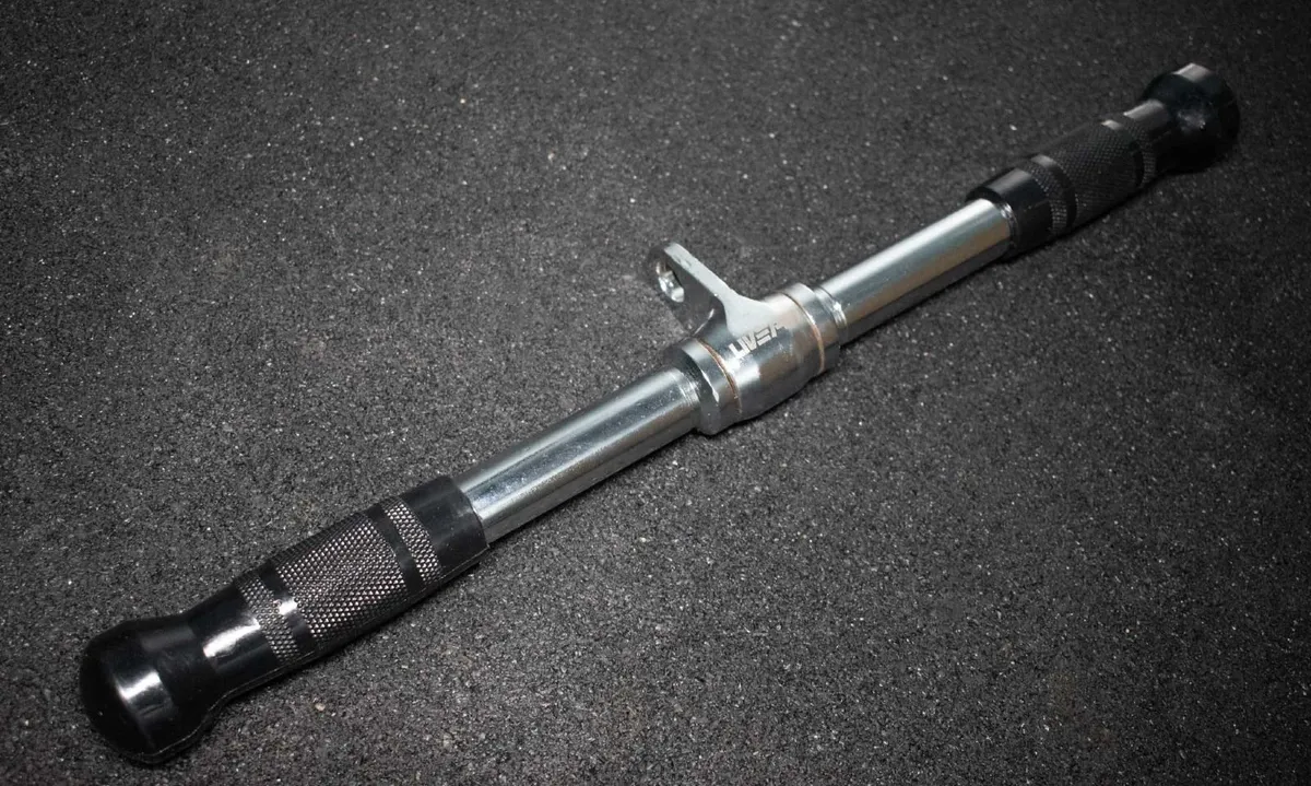 Brand New Straight Tricep Bar