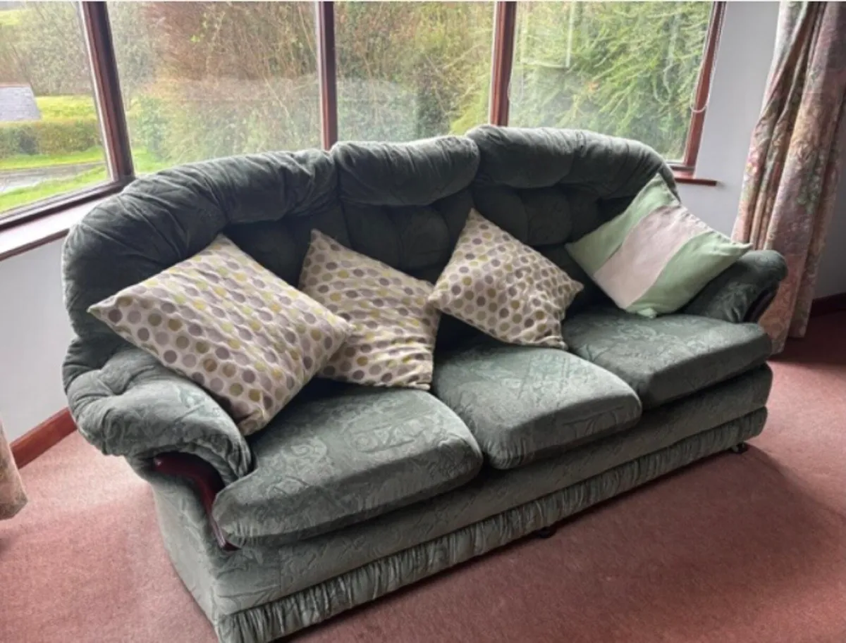 Sitting room Suite - Image 2