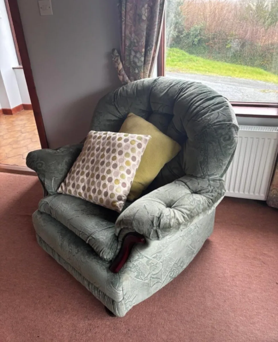 Sitting room Suite - Image 4