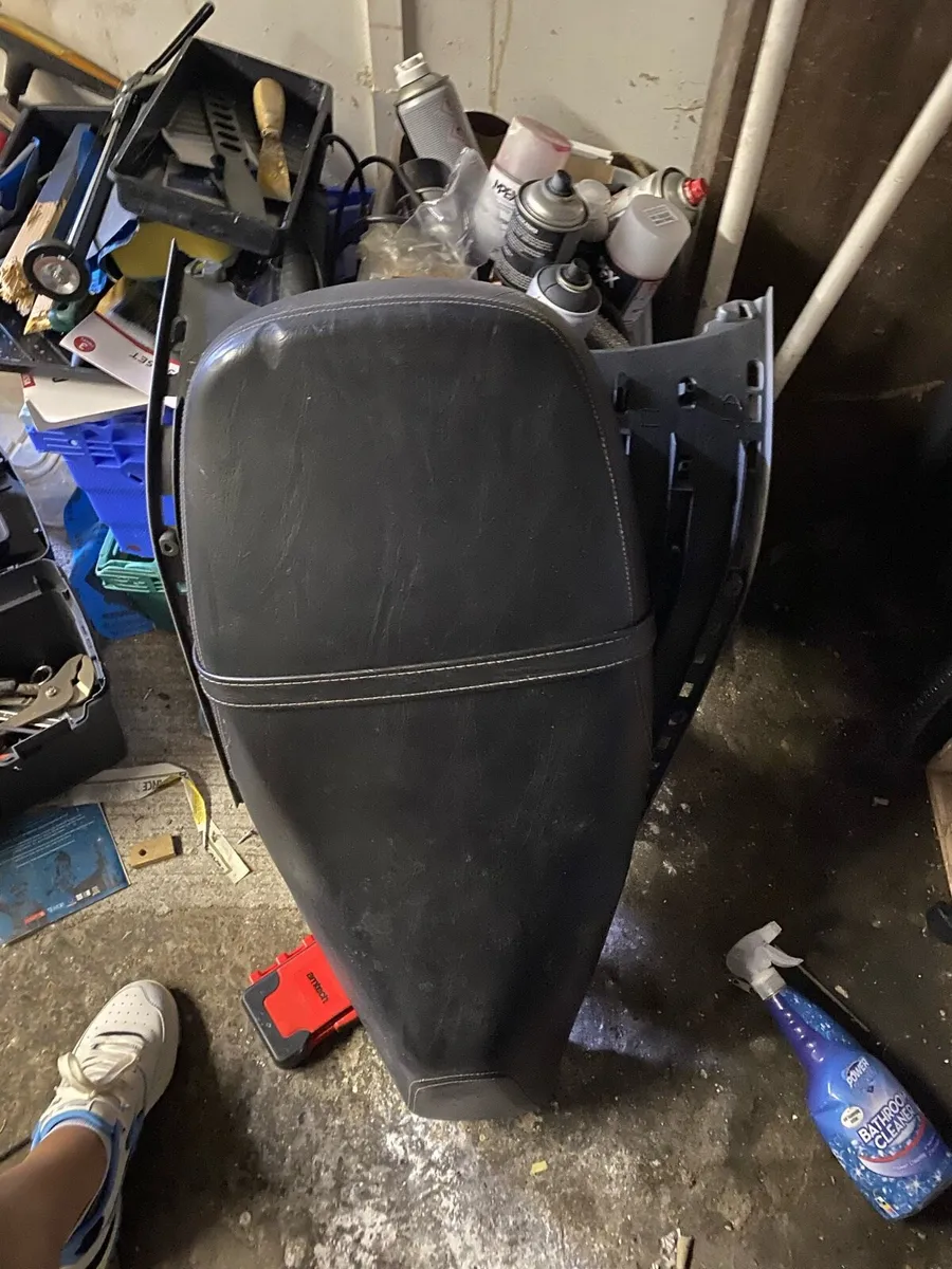 vespaGT 200 - Image 4