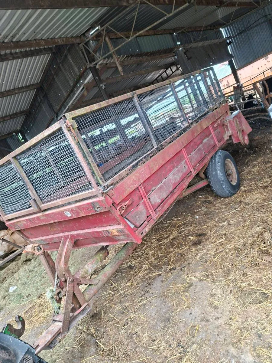 TRACTOR TIPPING TRAILER AND JF TURF TRAILER - Image 2