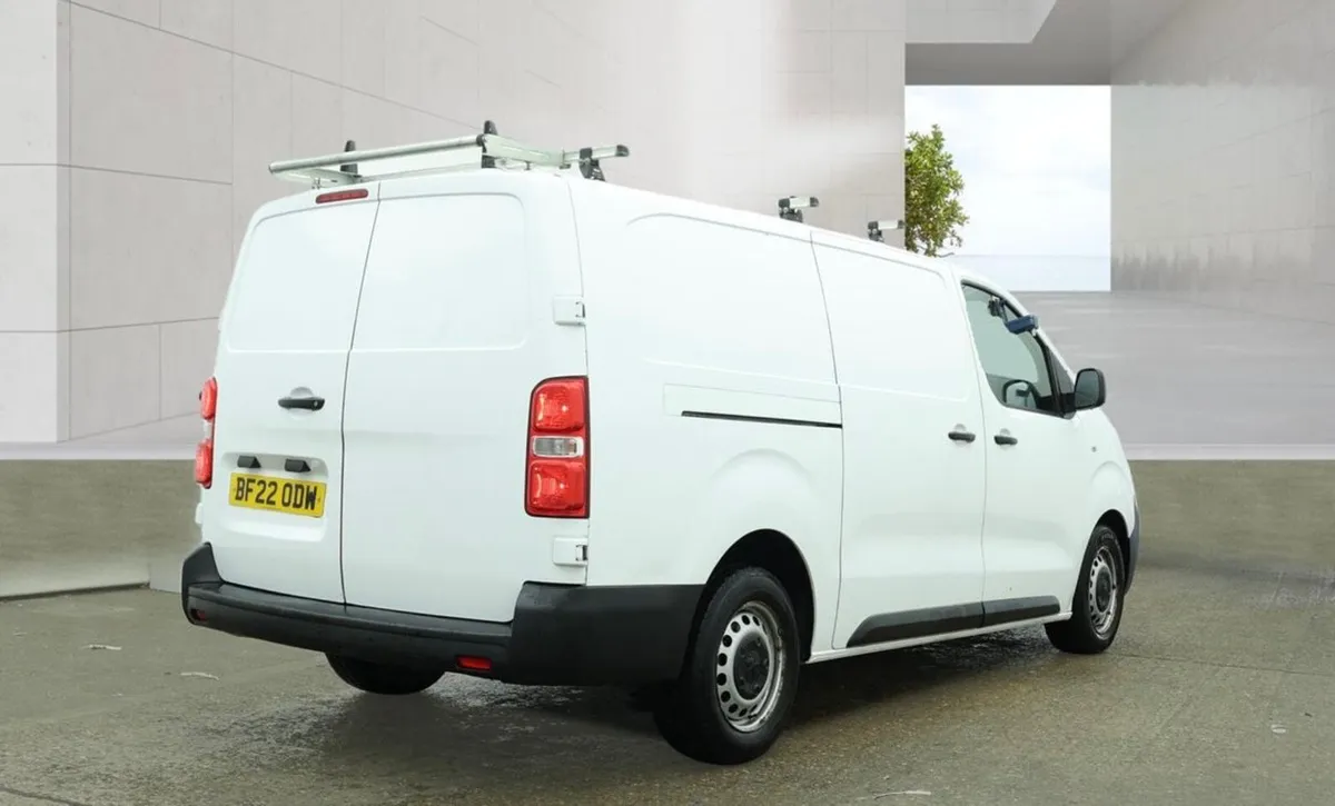 2022 Peugeot Expert Professional LWB 6door 2.0Tdi - Image 2