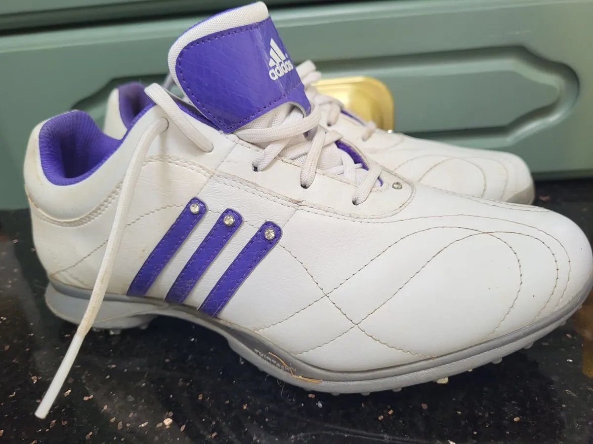 Ladies golf shoes - Image 1