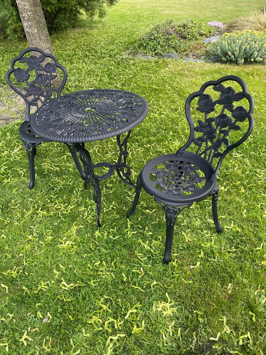 Garden Bistro Set - Aluminium table & chairs - Image 2