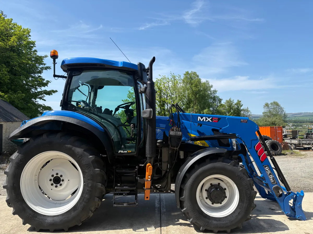 2009 New Holland T6030 Plus Only 5015hrs - Image 2