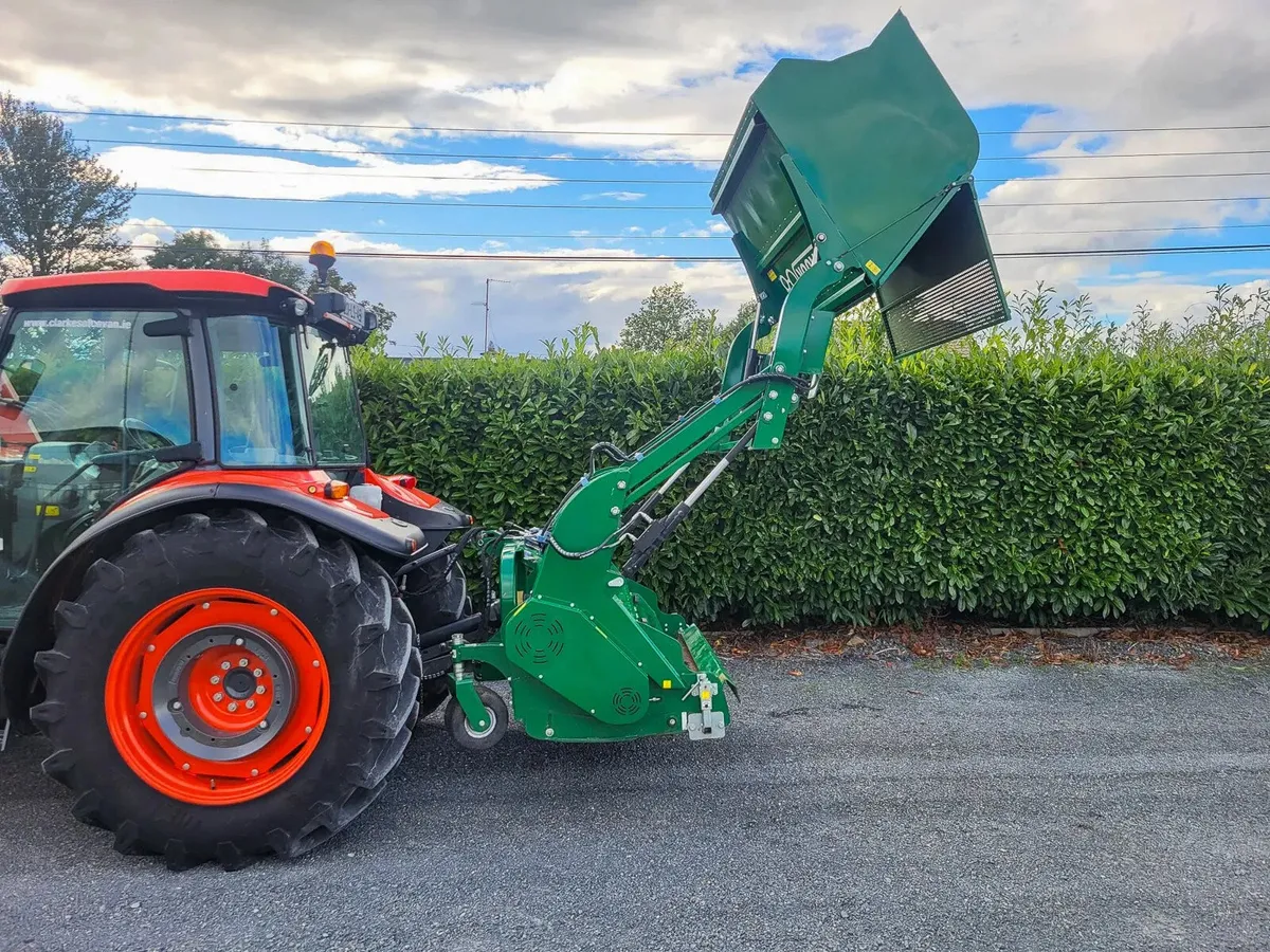 Demo Major Green Bee Flail Collector - Image 1