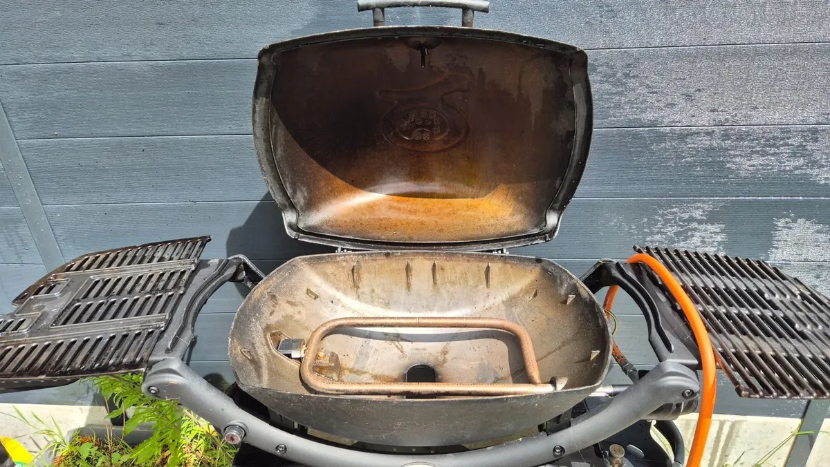Weber Q2000 Gas BBQ - Image 3