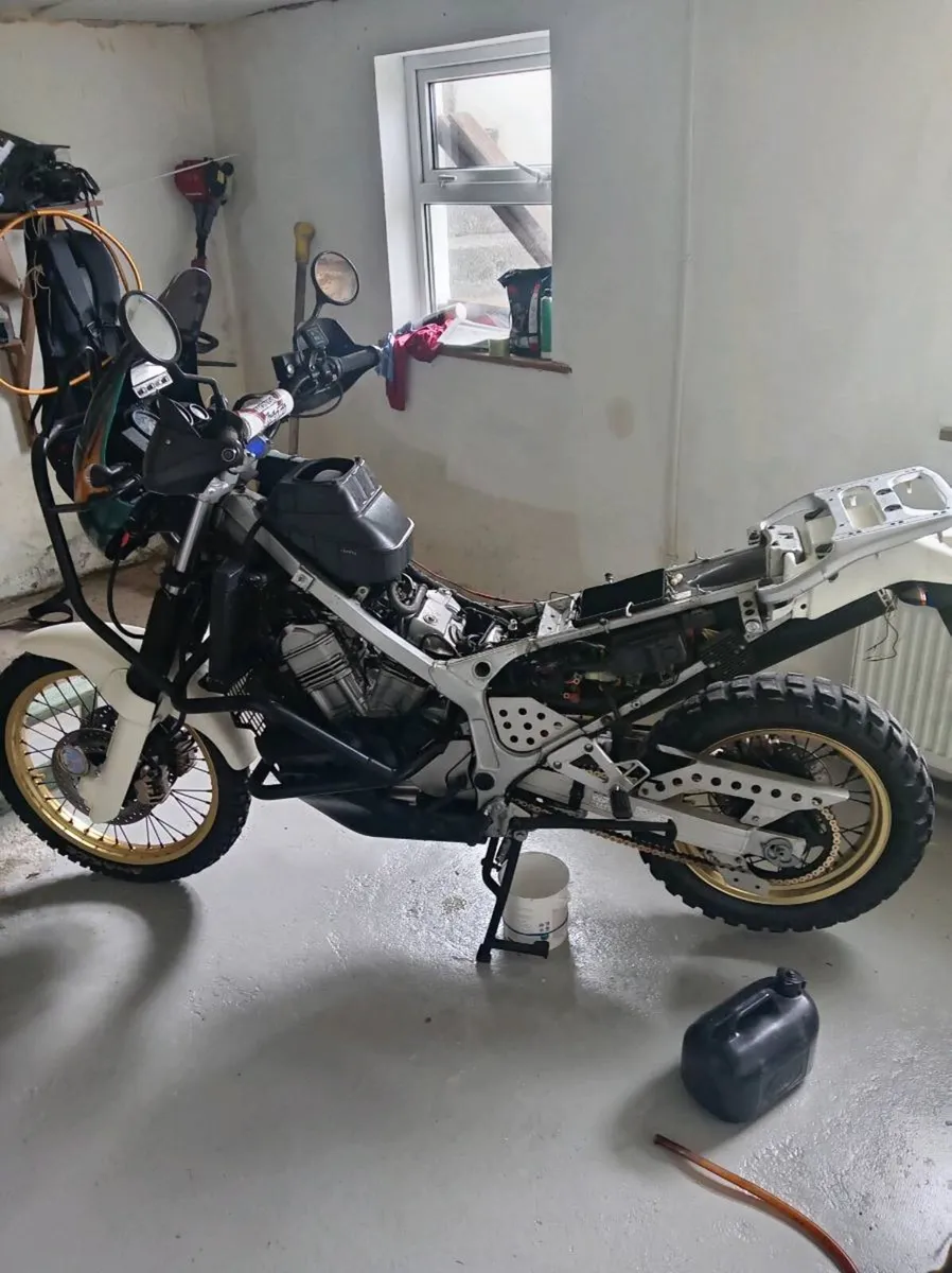 Honda xrv 750 - Image 1