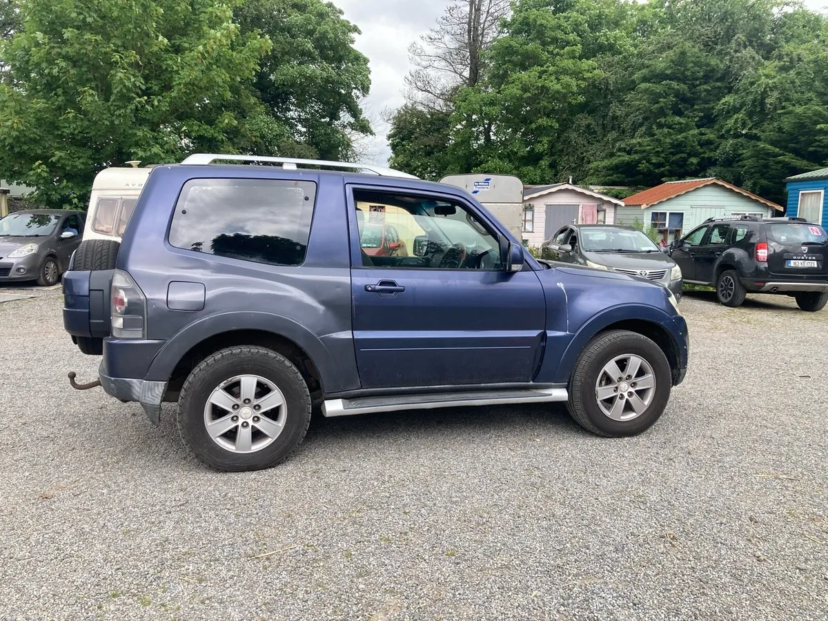 Mitsubishi Pajero - Image 3